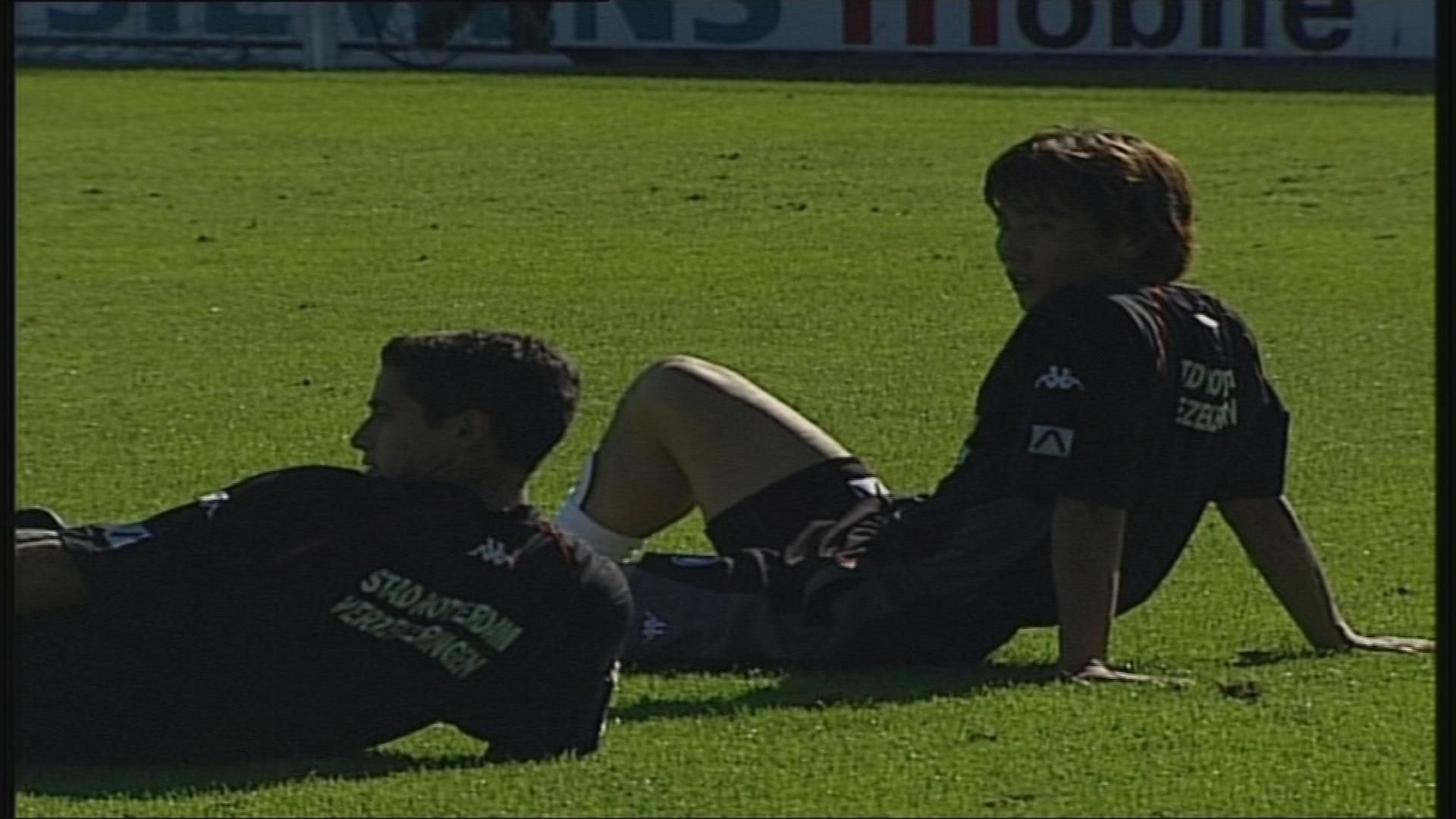 Chong-Gug Song op het trainingsveld na zijn debuut in Enschede