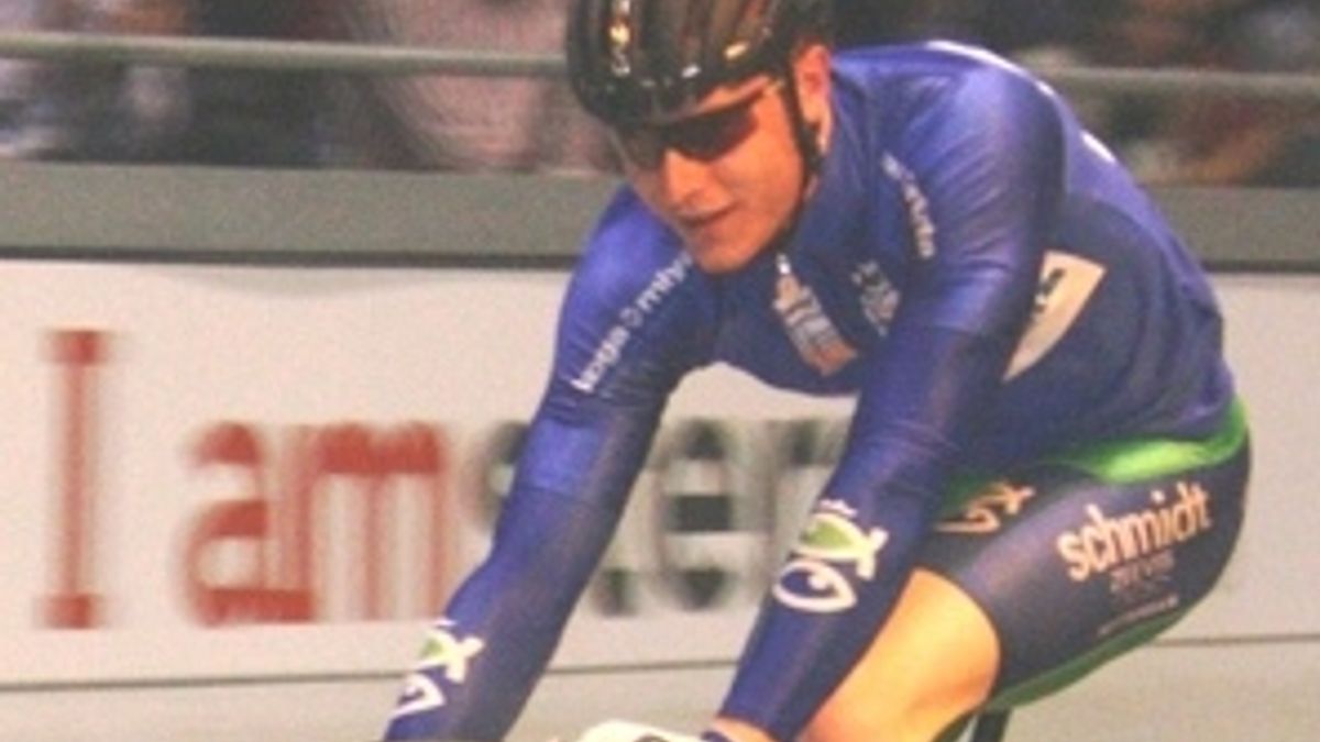 Yondi Schmidt Nederlands kampioen keirin Rijnmond