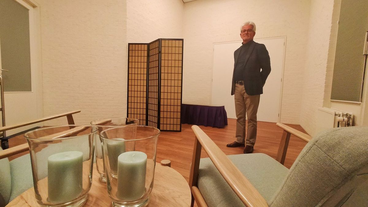 Gezellig bloemschikken, maar ook afscheid nemen van een dierbare: dorpshuis wordt ook mortuarium