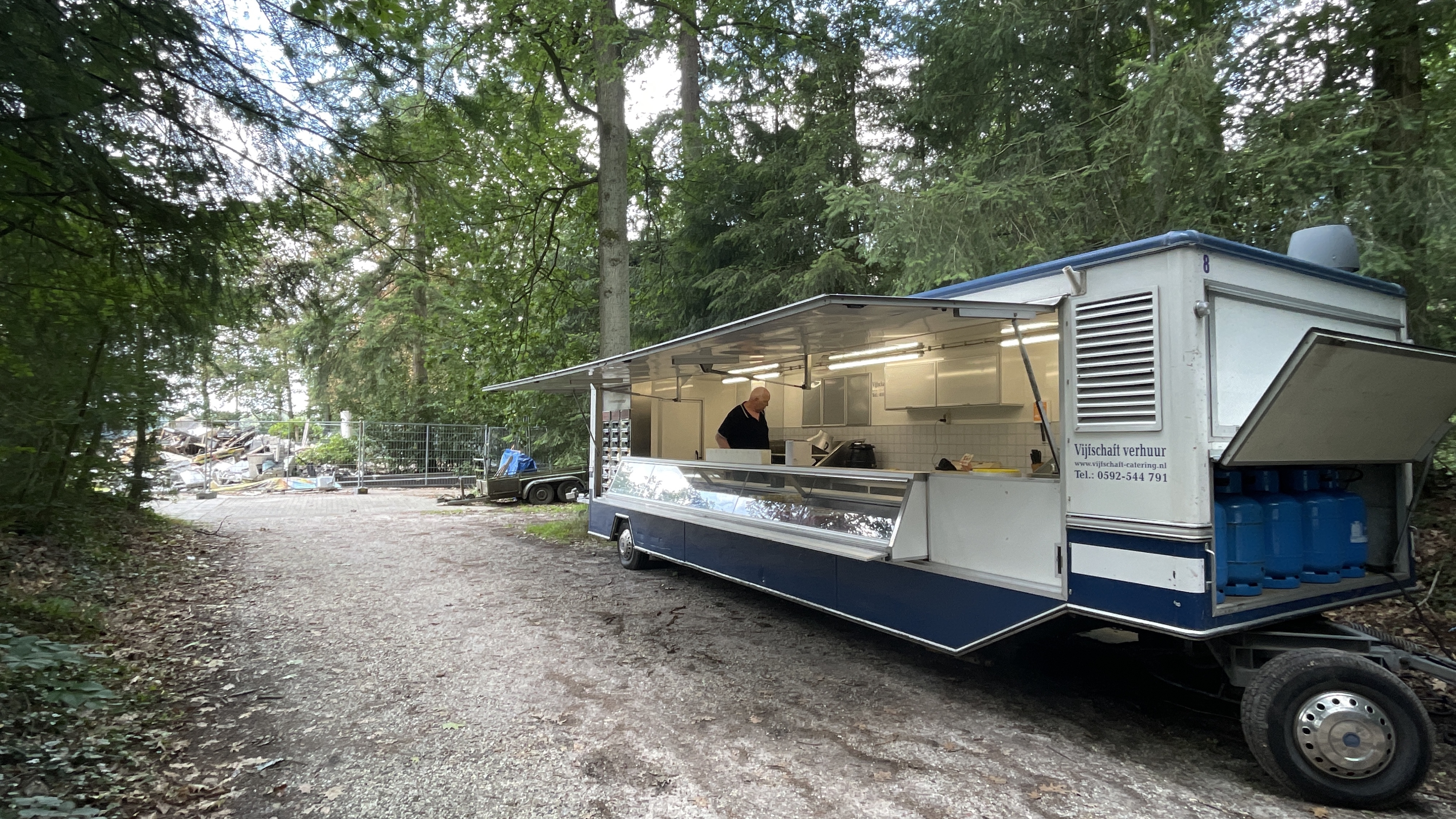 'Snackwagen Bij 't Nije Hemelriek Moet Voor Morgen 14.00 Uur Weg ...