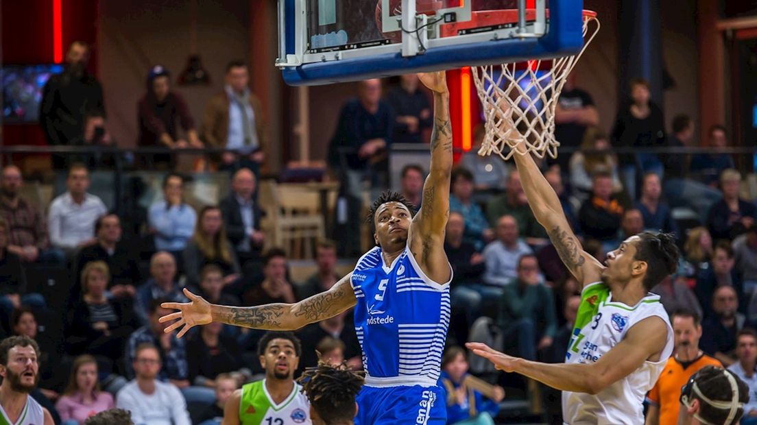 Landstede wint van Dutch Windmills