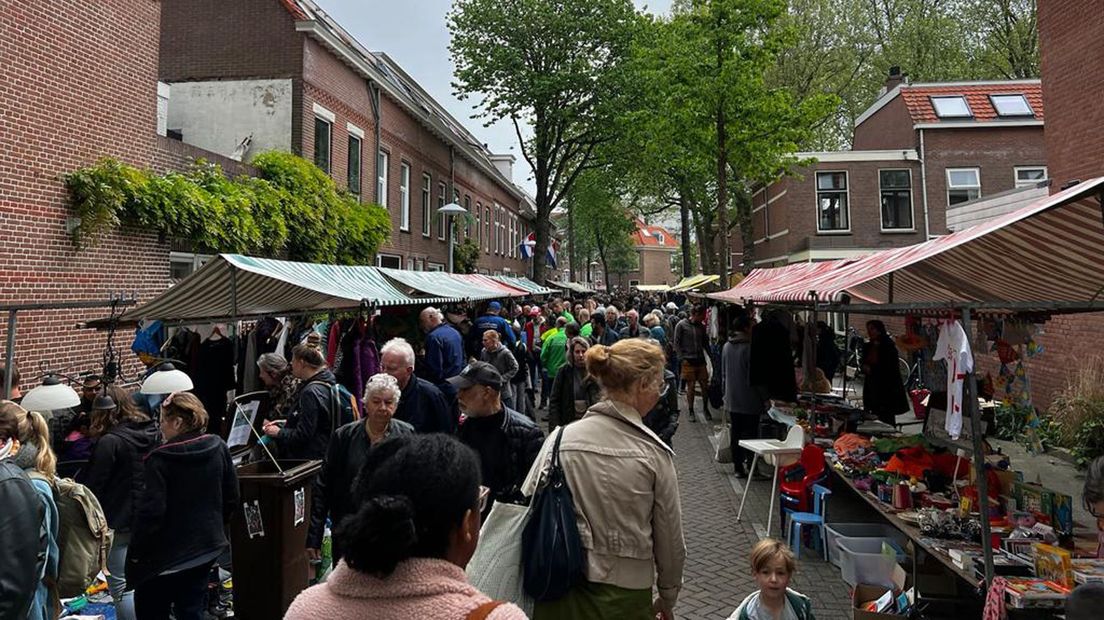 Vrijmarkt in Lombok op Bevrijdingsdag. Archieffoto.