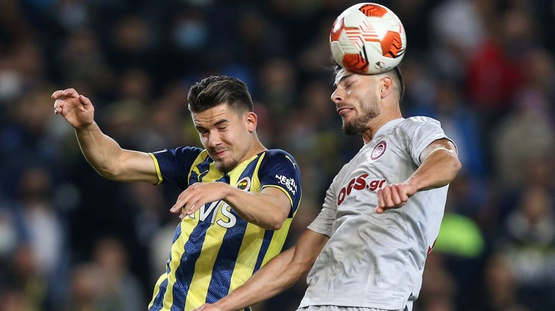 Ferdi Kadioglu (links) in het shirt van Fenerbahçe