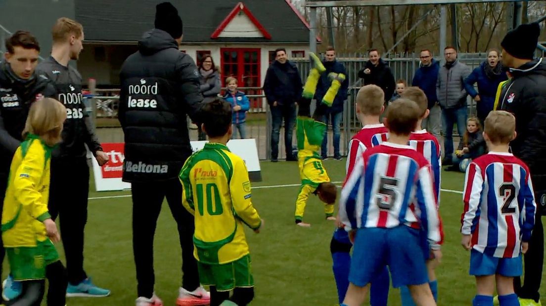 DZOH-speler Rens Wever kan veel meer dan alleen goed voetballen.