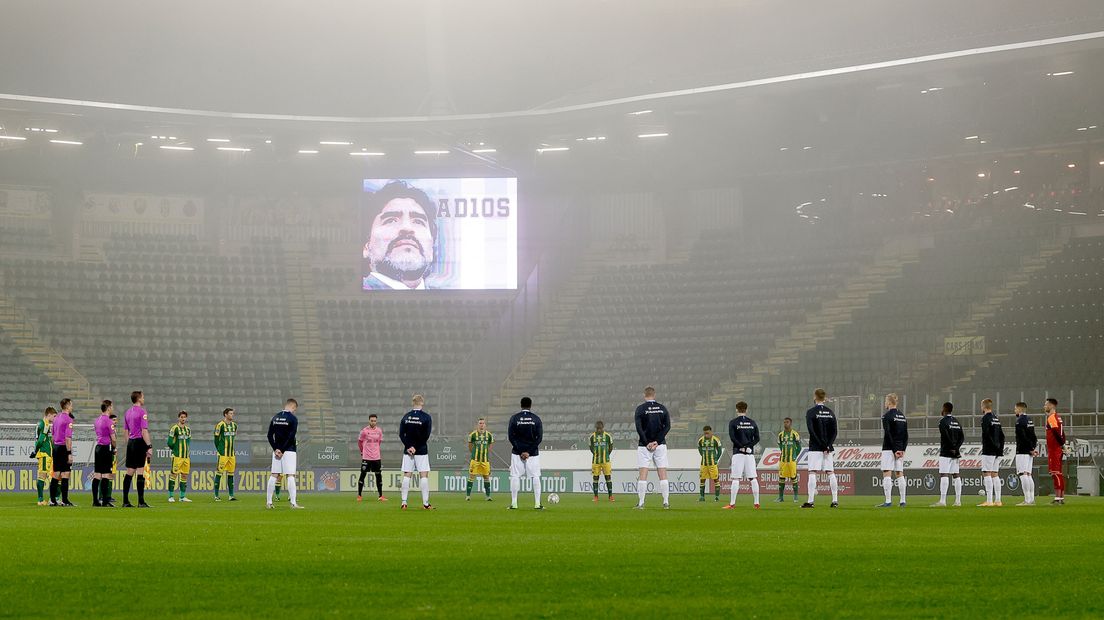 Minuut stilte ter nagedachtenis aan Diego Maradona
