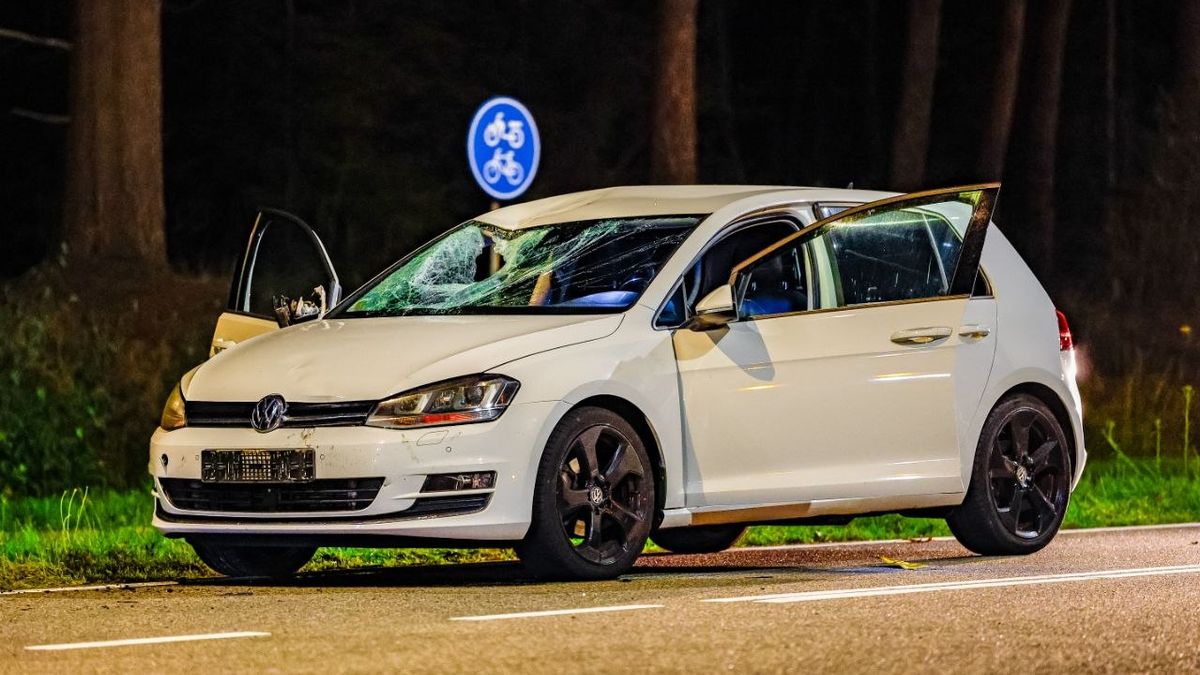 Fietser ernstig gewond na aanrijding op Weerseloseweg in Enschede