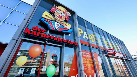 Carnavalswinkel Der Karnevalswierts opent opnieuw de deuren Home
