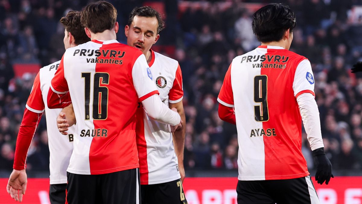 RUST: Feyenoord met 2-1 op voorsprong tegen Heracles Almelo