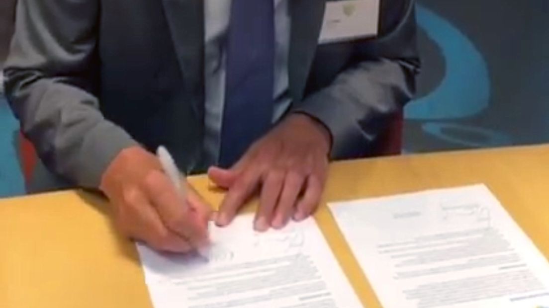 Terneuzen en Vlissingen zetten handtekening onder retaildeal