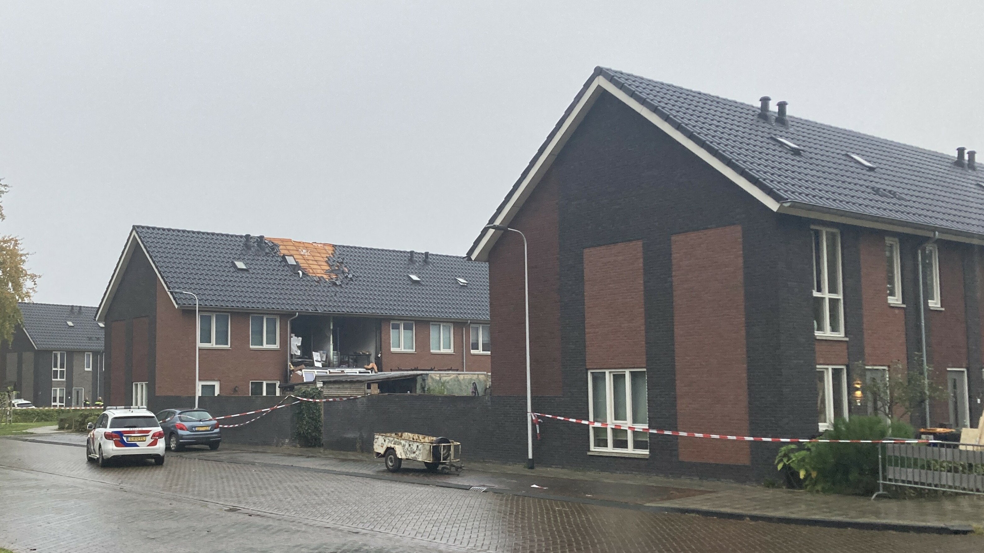 Buren kunnen voorlopig niet terug in woning na explosie in huis Meppel