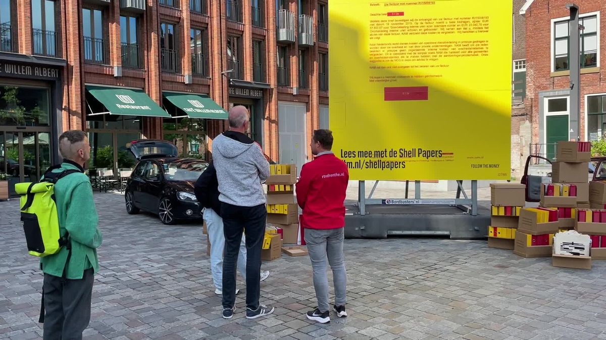 Ludieke actie moet aandacht vestigen op journalistiek Shell Papers Ludieke actie moet aandacht vestigen op journalistiek Shell Papers