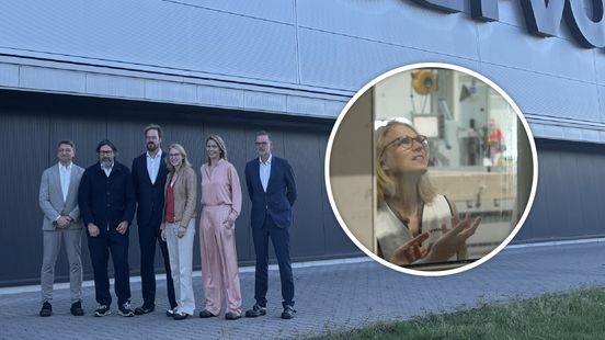 Minister ziet woningen van de lopende band rollen in Almelo: 'Indrukwekkend' Nieuws