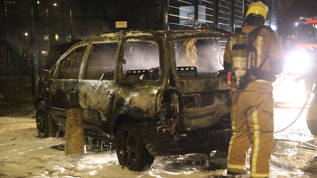 Autobrand in Laak