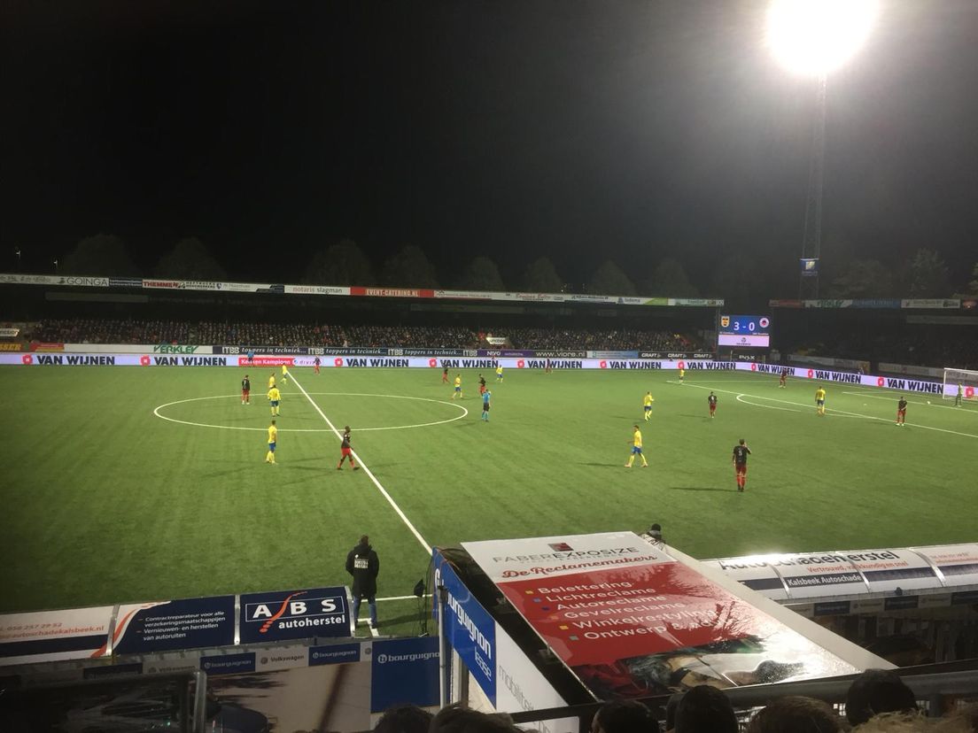 Pijnlijke zeperd voor Excelsior bij Cambuur (4-0)