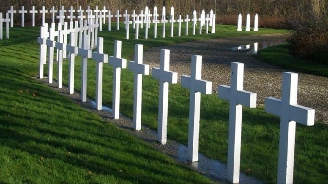 Op de Militaire Begraafplaats in Kapelle liggen ruim 200 Franse soldaten