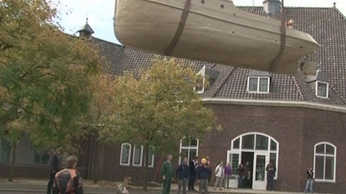 Kartonnen boot nu in Rijksmuseum