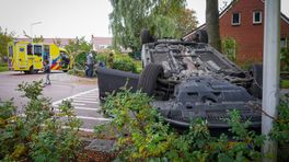 112-nieuws zaterdag 7 oktober: Auto ondersteboven bij aanrijding in Haren • Scootmobiel en auto botsen