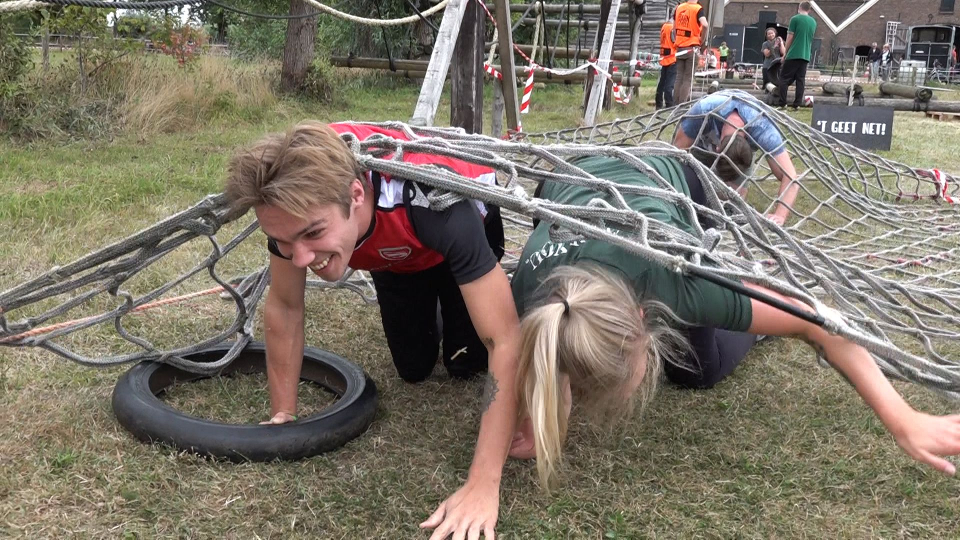 Survivalrun sloopt deelnemers: ‘Het vel is eraf’