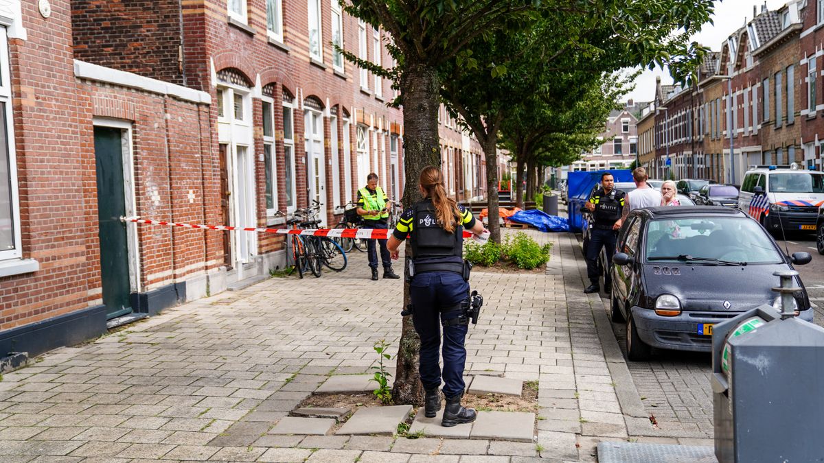 Woning op klaarlichte dag beschoten in Rotterdam-Carnisse - Rijnmond