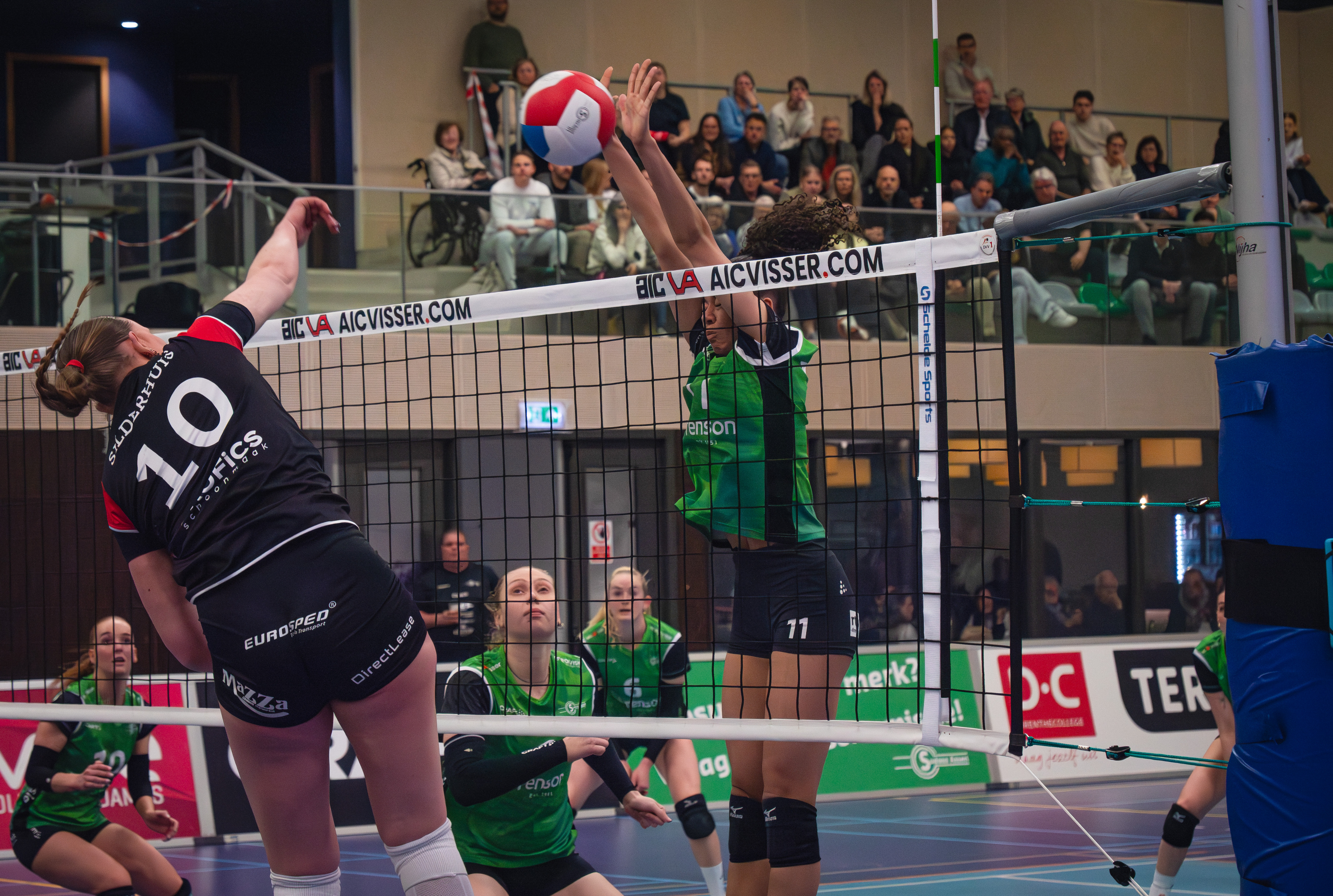 Volleybalsters Sudosa eindigen als derde in A-poule: 'Maar nu begint het echte werk'