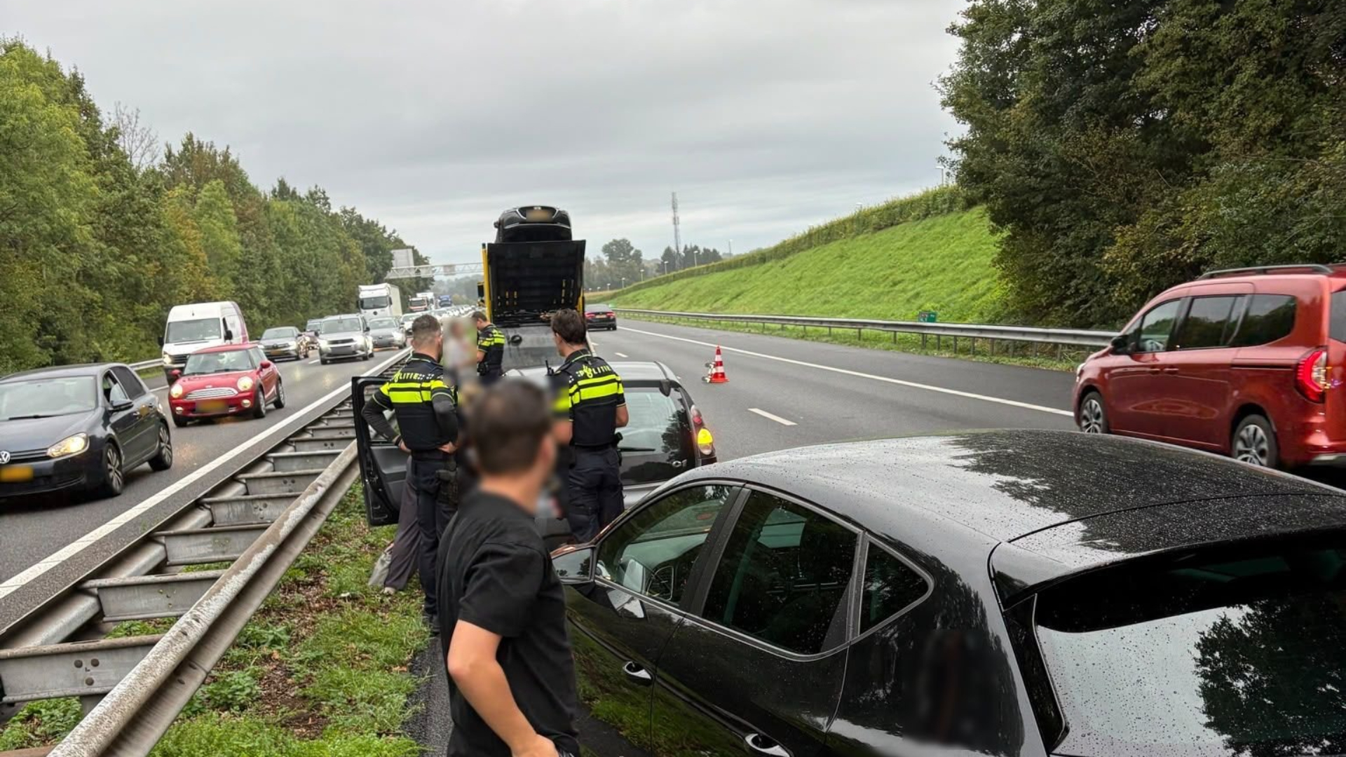 Drie auto's betrokken bij ongeval op A76