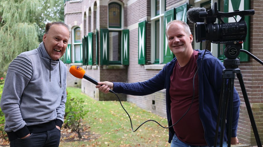 Zanger Burdy en verslaggever Jeroen Berkenbosch