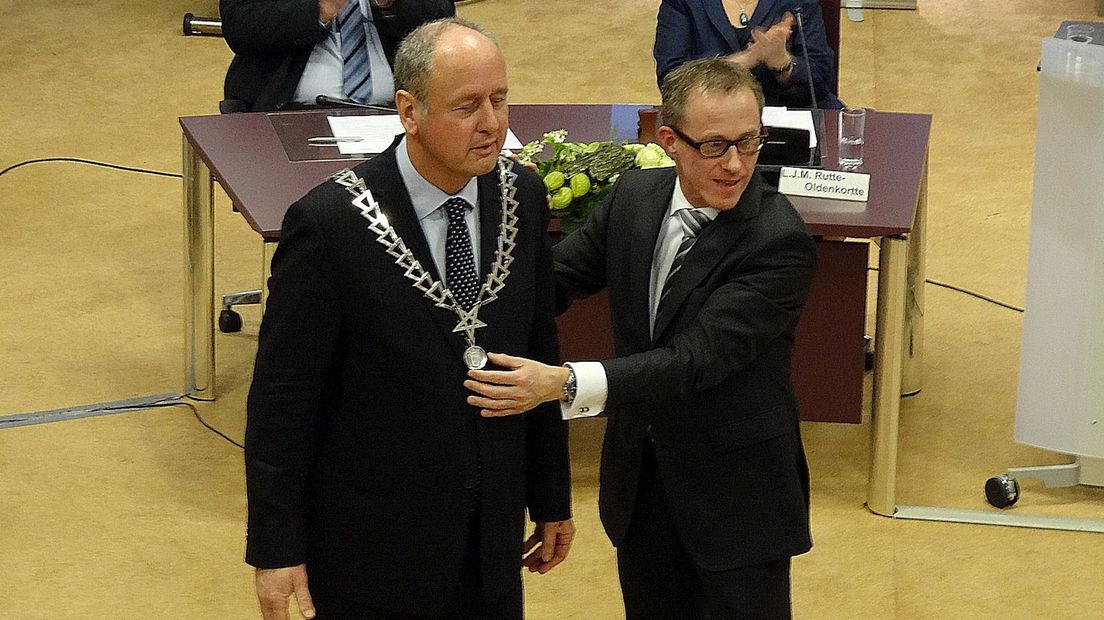 Burgemeester Gerritsen geïnstalleerd.