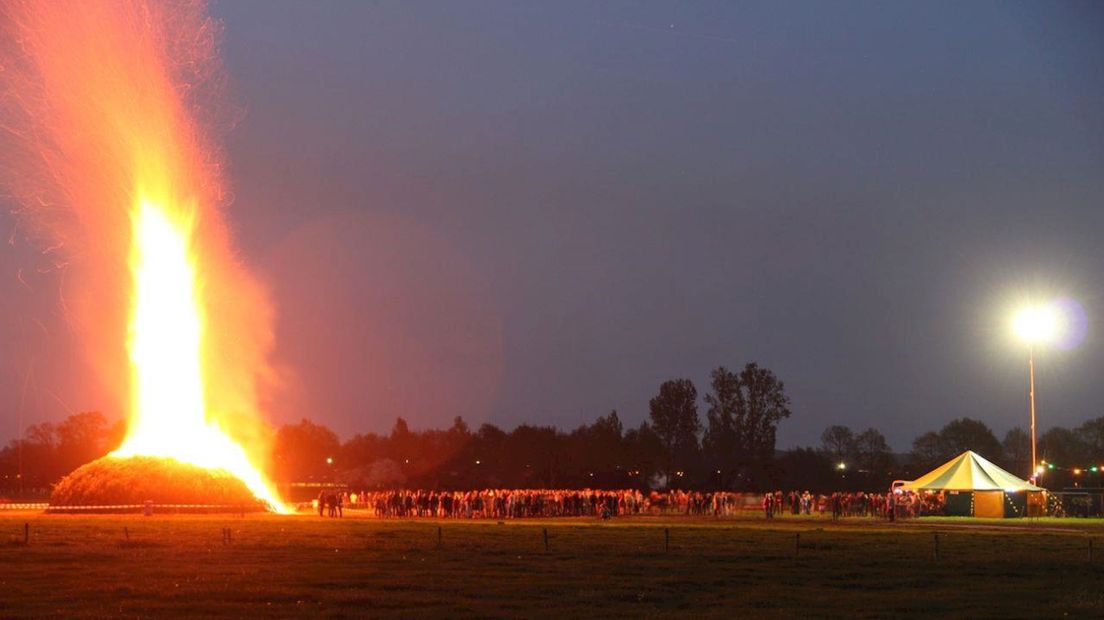 De fik erin! Een overzicht van (illegale) paasvuren in Overijssel