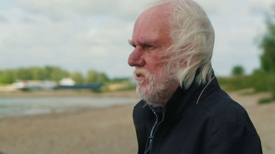 Dick schijft liedjes over de Betuwe: 'Ik probeerde iets, en toen kwamen er zeven albums'