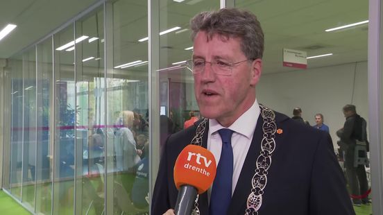 Burgemeester Van Oosterhout: 'Een beetje wedstrijdspanning'