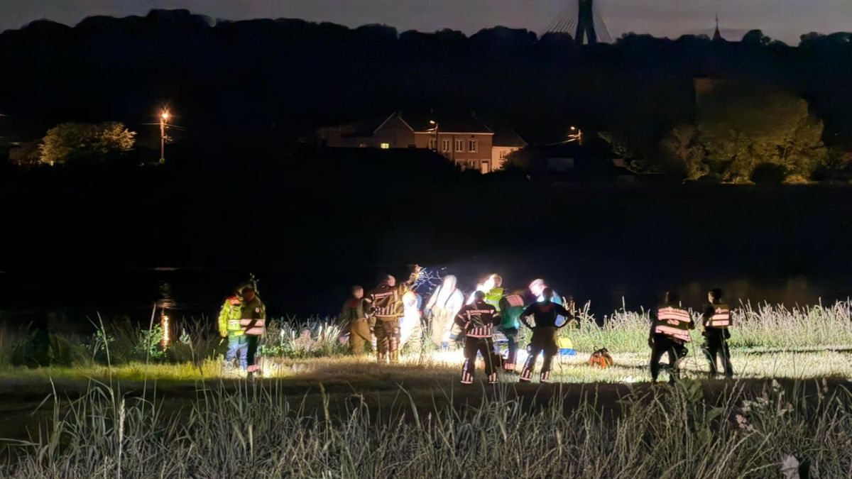 Twee mensen te water in Maas bij Eijsden: één dode