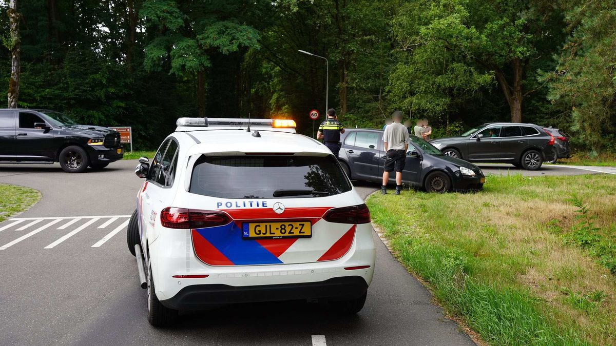 Moeder met kind naar ziekenhuis na botsing in Altweerterheide