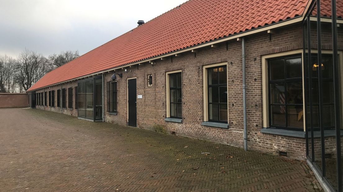 Deze vleugel van het Gevangenismuseum met kantoren en depot wordt verbouwd tot expositieruimte