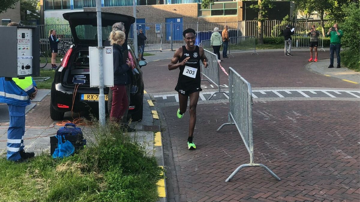 Gebreslassie en Geuze winnen Meidoornloop