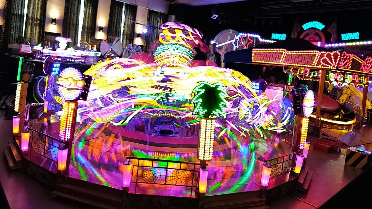 Sint Nicolaasga had voor even de grootste kleine kermis van de wereld: 