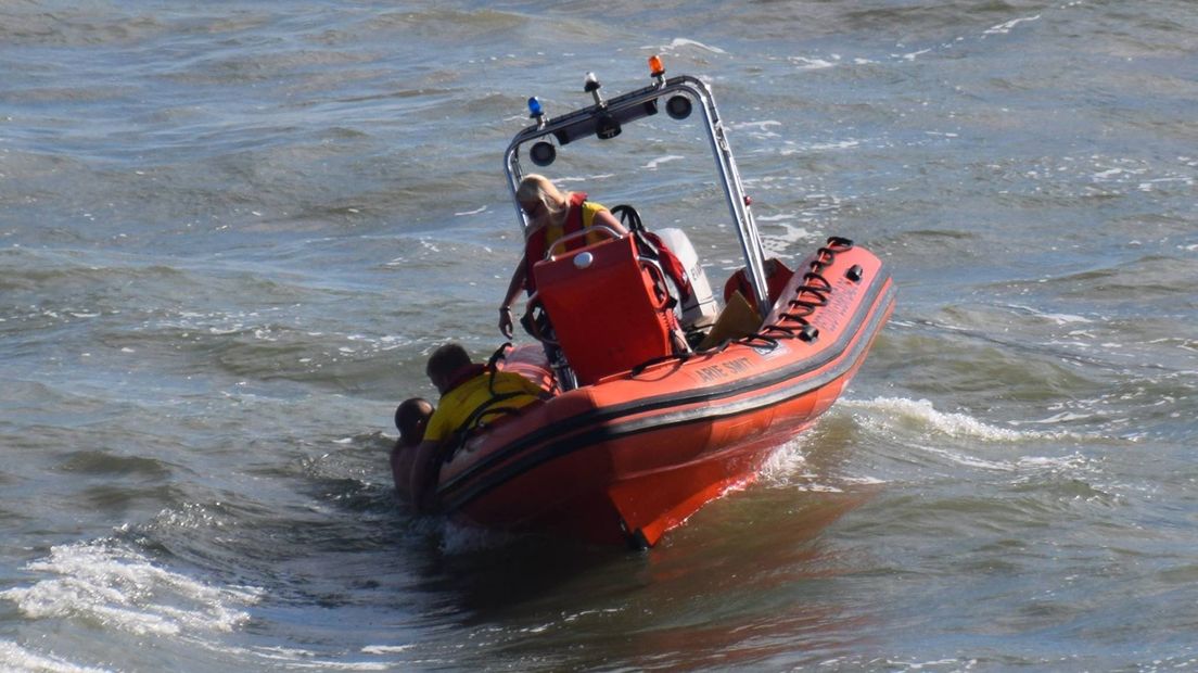 De man werd in de buurt van het Nollehoofd in Vlissingen uit zee gehaald