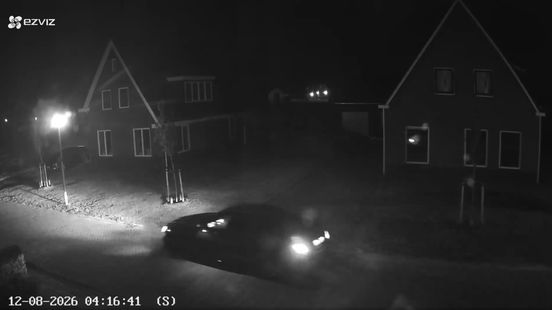 Dikke Mercedes gejat van oprit in Valthermond: eigenaar looft 20.000 euro uit voor gouden tip