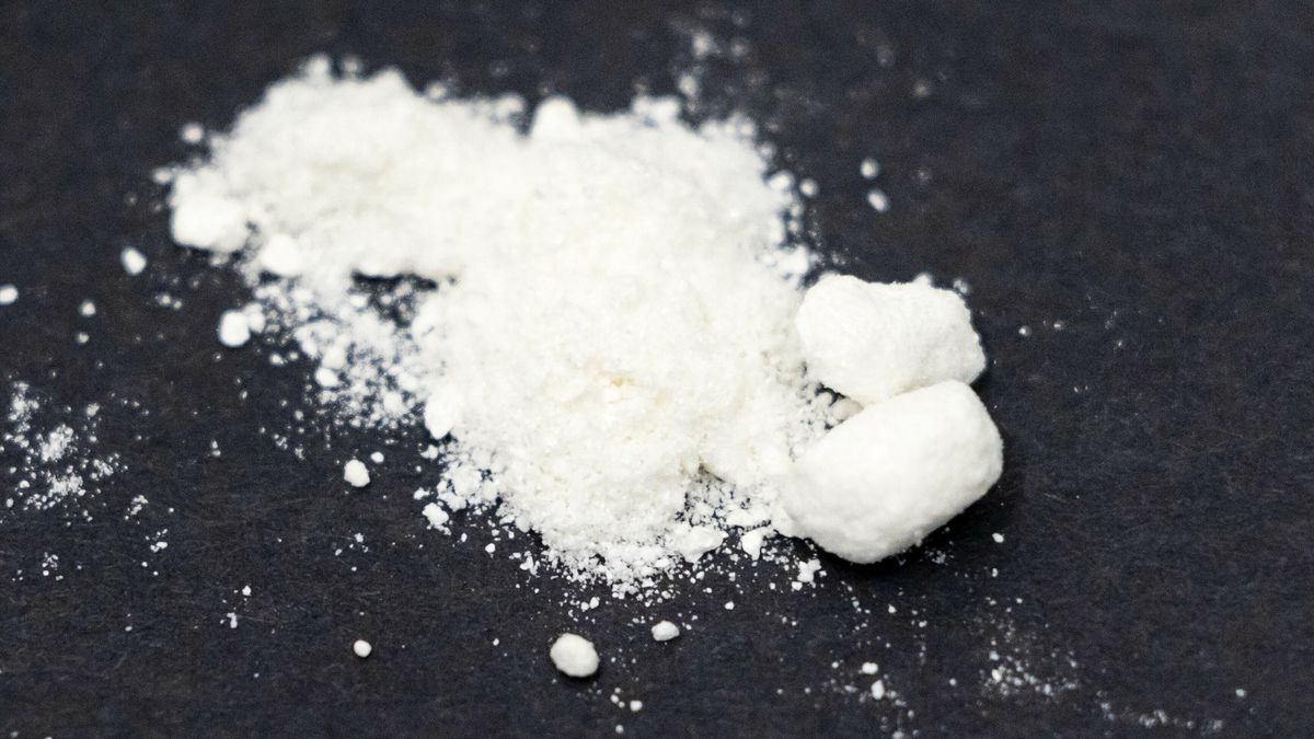 Verdachten drugspand Hoogeveen blijven twee weken langer in cel