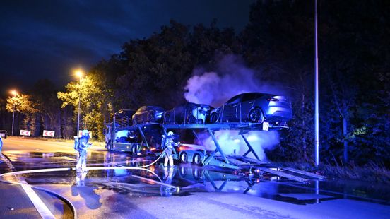 112 Nieuws: Fietser aangereden op rotonde | Gewonden bij aanrijding Rijssen. 112 Nieuws: Fietser aangereden op rotonde | Gewonden bij aanrijding Rijssen.