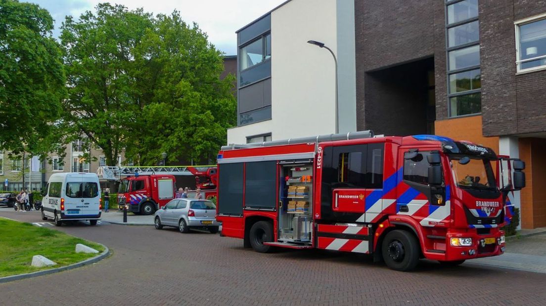 De brandweer rukte met groot materieel uit