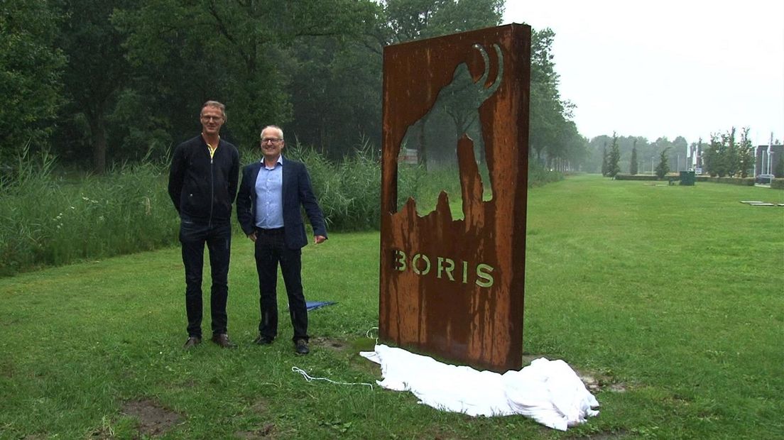 Monument mammoet Boris uit Borne onthuld