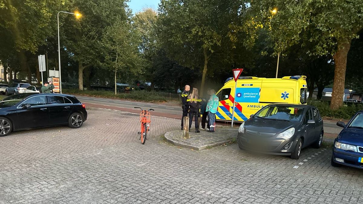 112 Nieuws: Fietser gewond bij aanrijding in Zwolle| Wielrenner ten val in Kamperveen