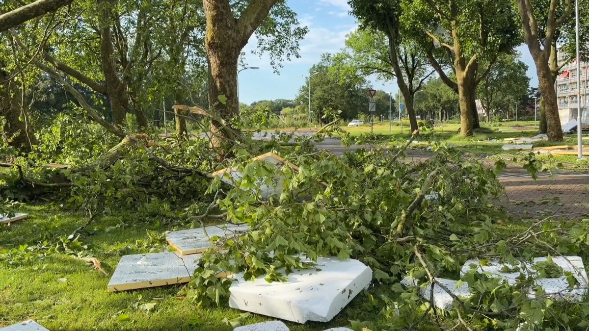 Isolatieplaten verspreid door buurt in Veendam