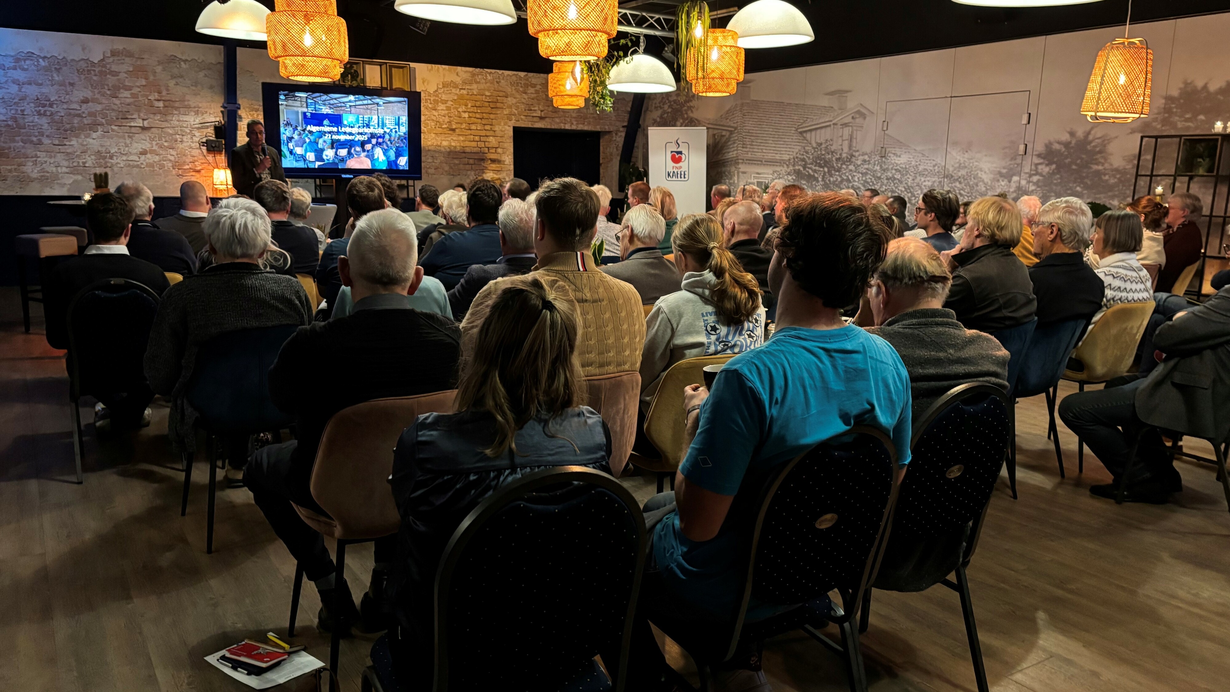 De ledenbijeenkomst van de FNP in Jirnsum