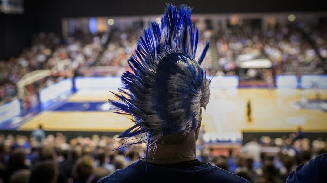 Een Donar-fan in Martinplaza