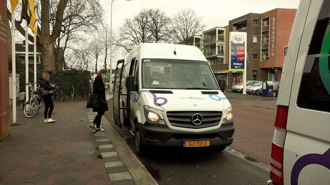 Buurtbusvereniging HTOV rijdt onder meer tussen Eerbeek en Zutphen.