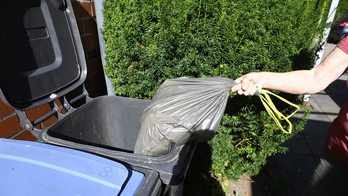 Weer ophef om afvalbakken, boze bewoners zetten bak massaal bij grofvuil