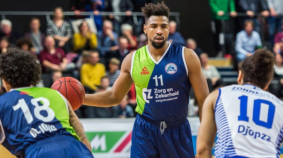 Landstede Basketbal - ZZ Leiden, eerder dit jaar.