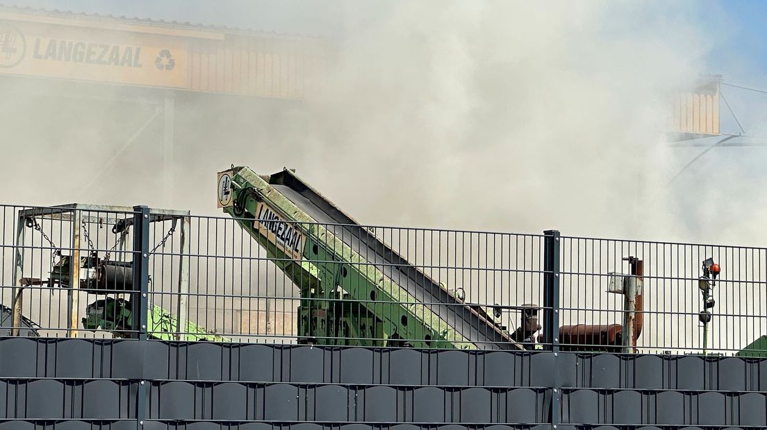 Brand bij afvalverwerker Langezaal in Haaksbergen