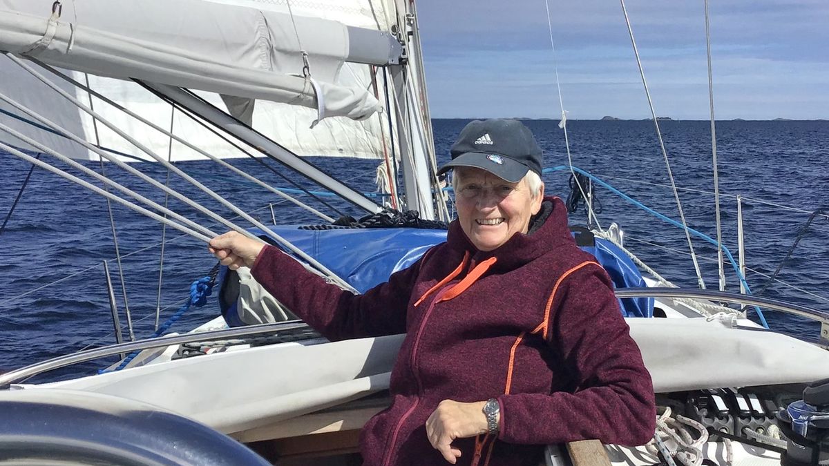 Richtsje (73) uit Exmorra maakt lange zeiltochten langs Noorse kust